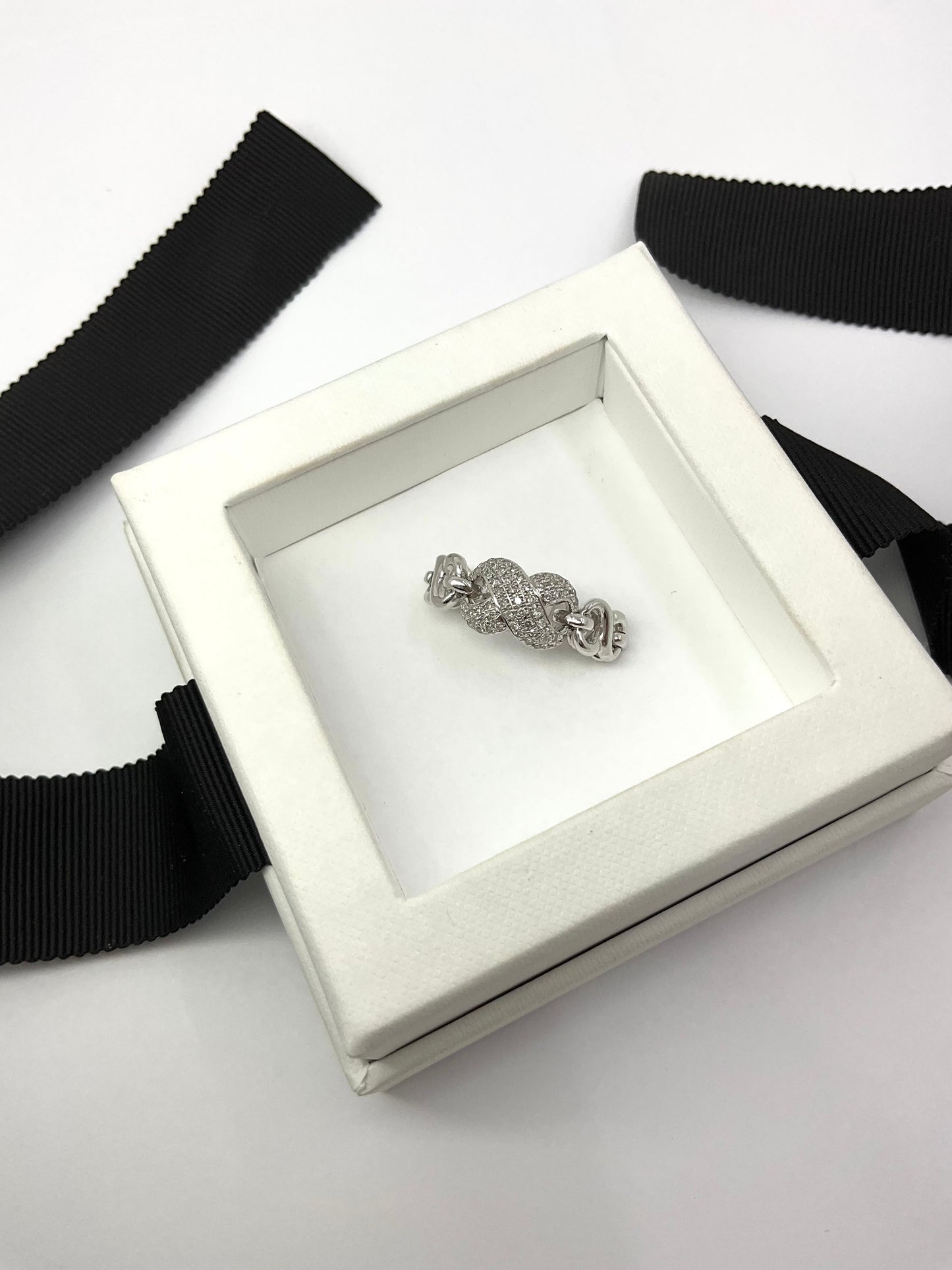 14KW Infinity Glow Gold Diamond Ring