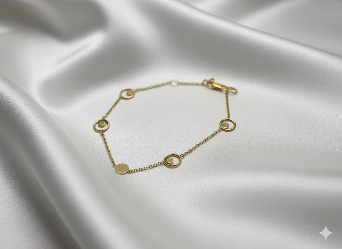 14K Gold Rounded Flat Disk Bracelet