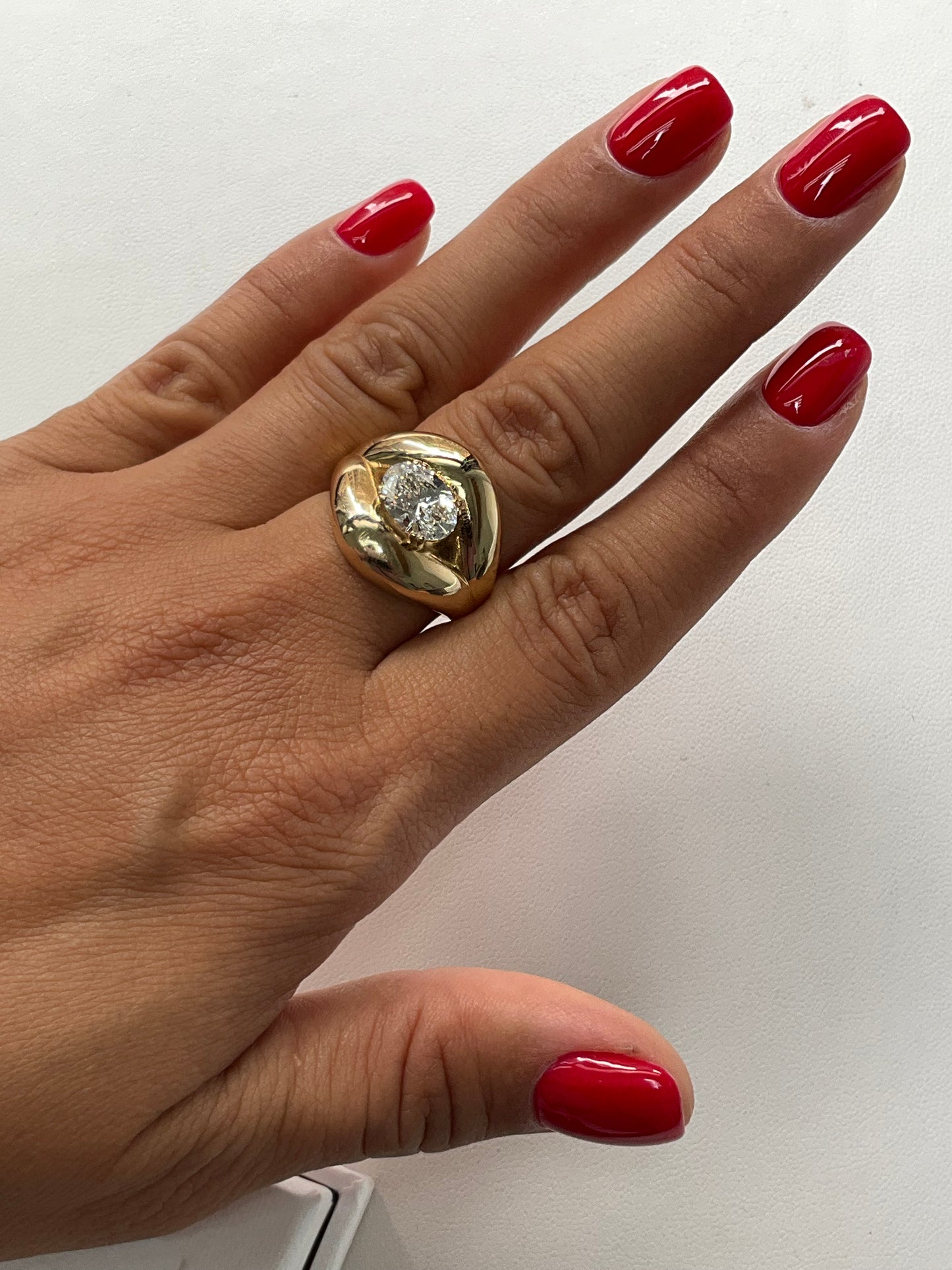 14KY Gold 1.55CT Oval Shape Lab Diamond Kiss Ring