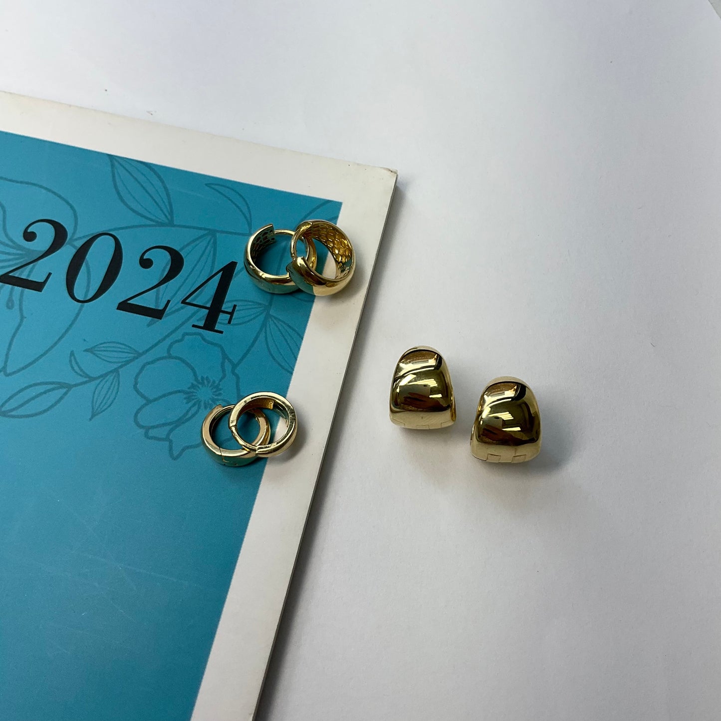 18K Puffy Shaped Huggie Hoop Earrings