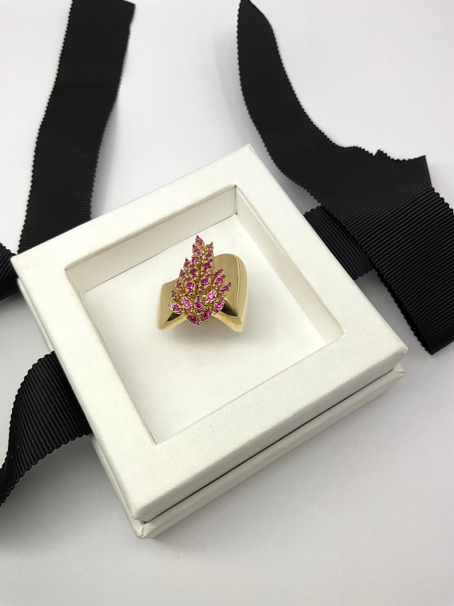 14KY Solid Gold Stellar Ring