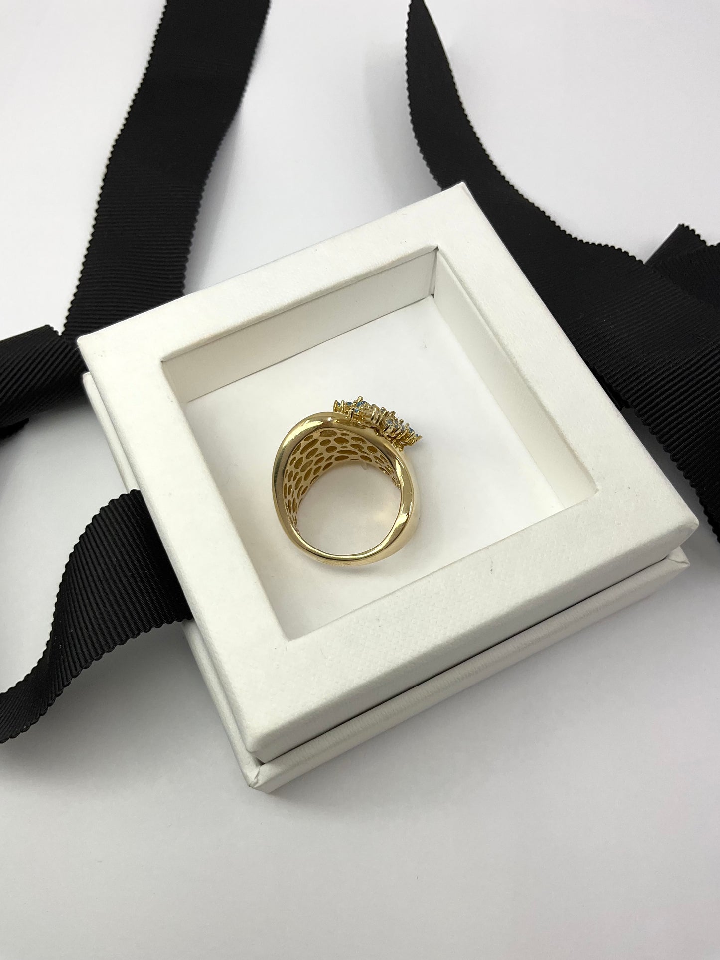 14KY Solid Gold Stellar Ring