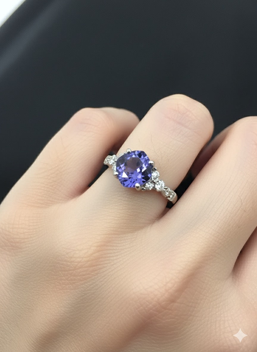 18KW Gold 2.00ct Tanzanite and Diamonds Ring
