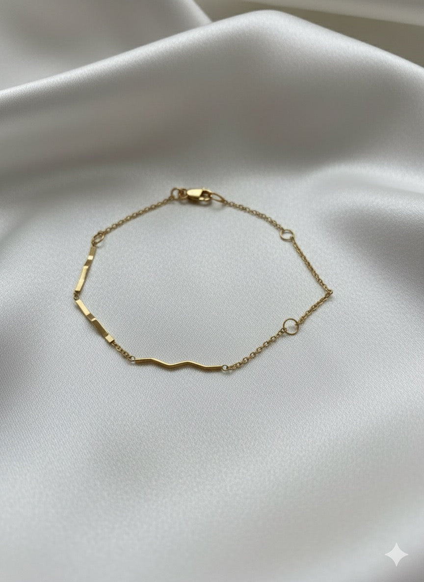 14K Gold Flat Wave Shaped Bracelet