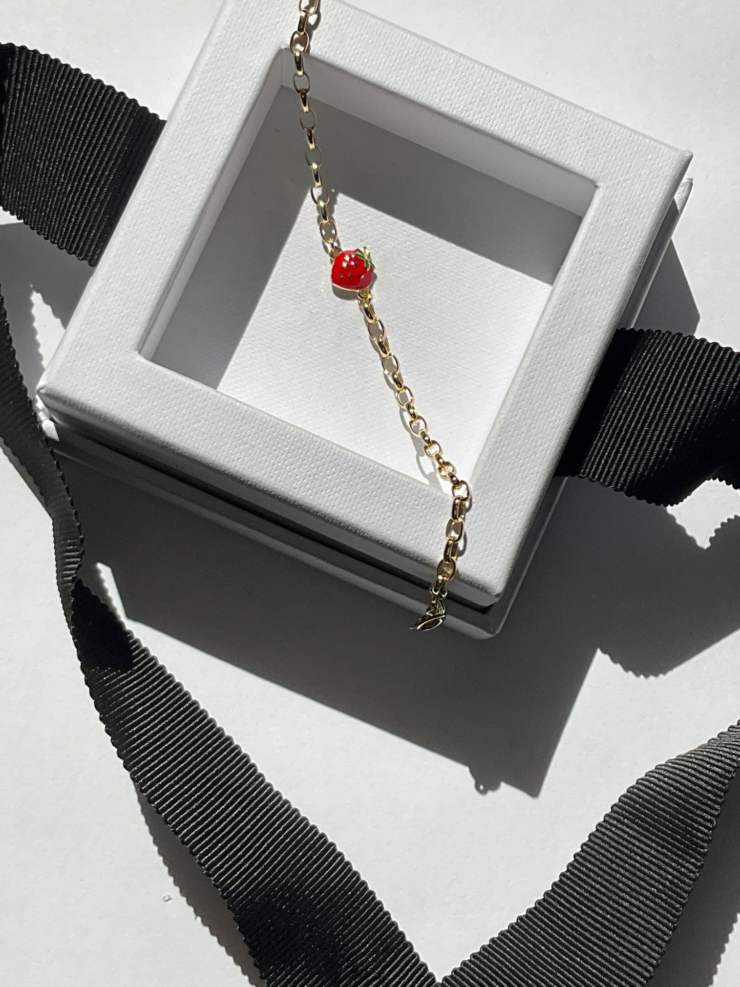 14KY Gold Oval Linked Baby Bracelet