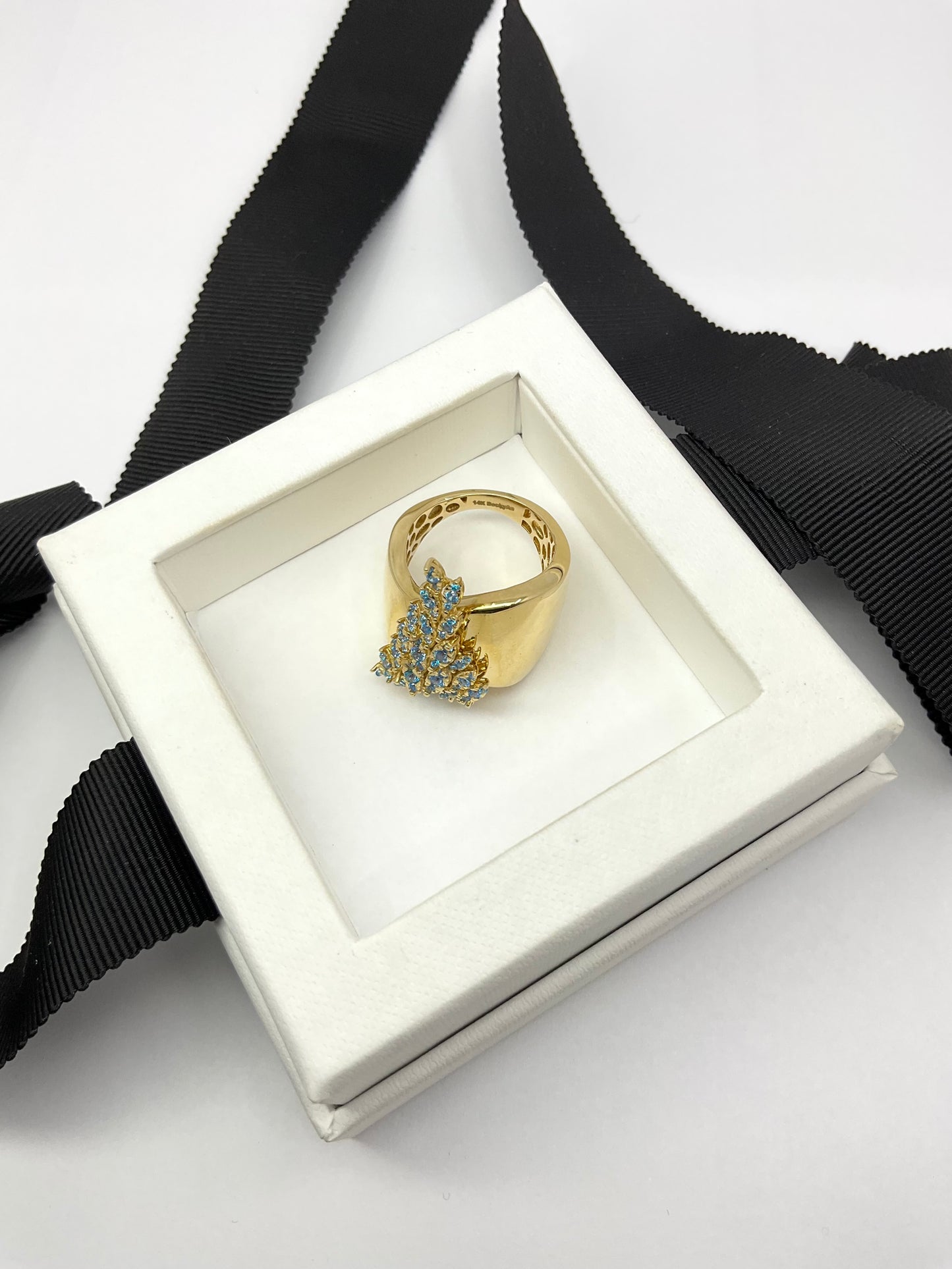 14KY Solid Gold Stellar Ring