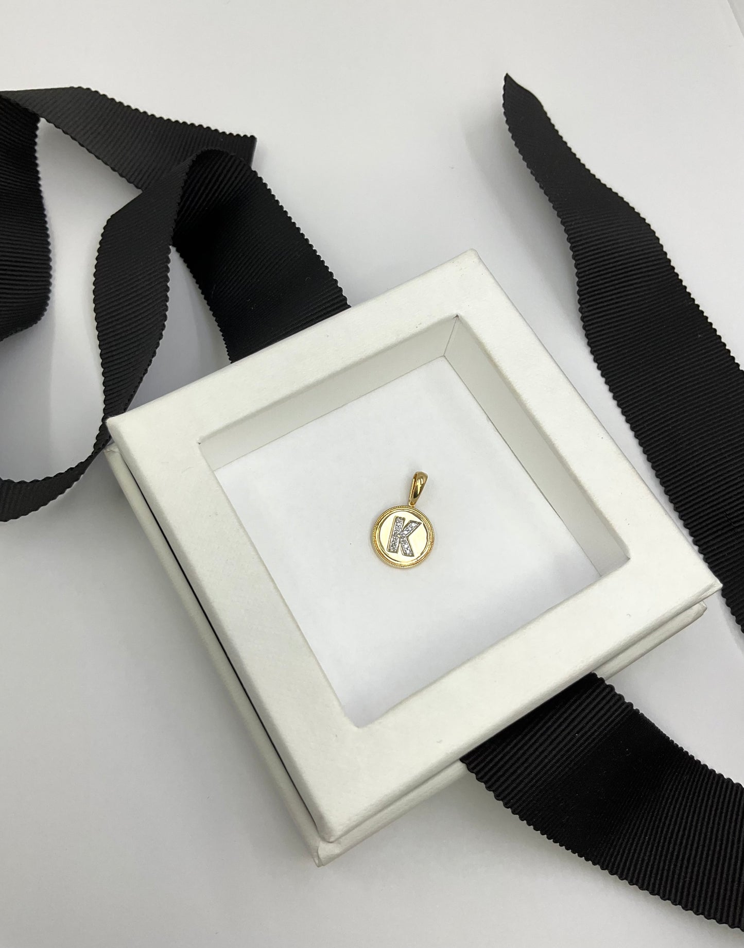14KY Solid Gold Initial Pendant with Natural Diamonds