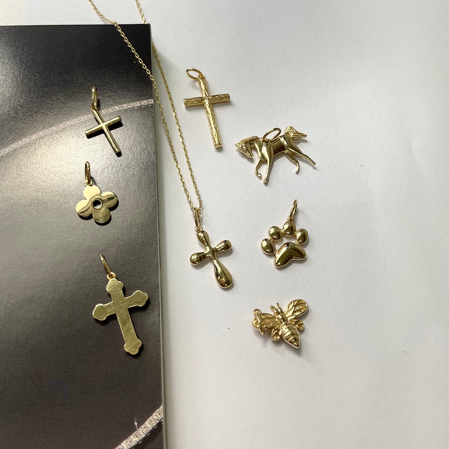 18K Solid Gold Flower Charm Pendant