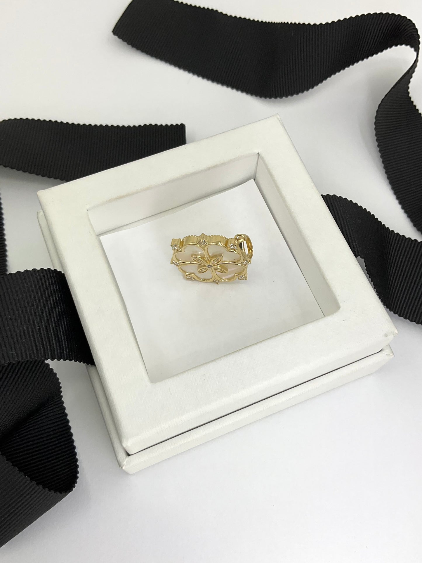 14k Solid Gold Mother Pearl Pendant