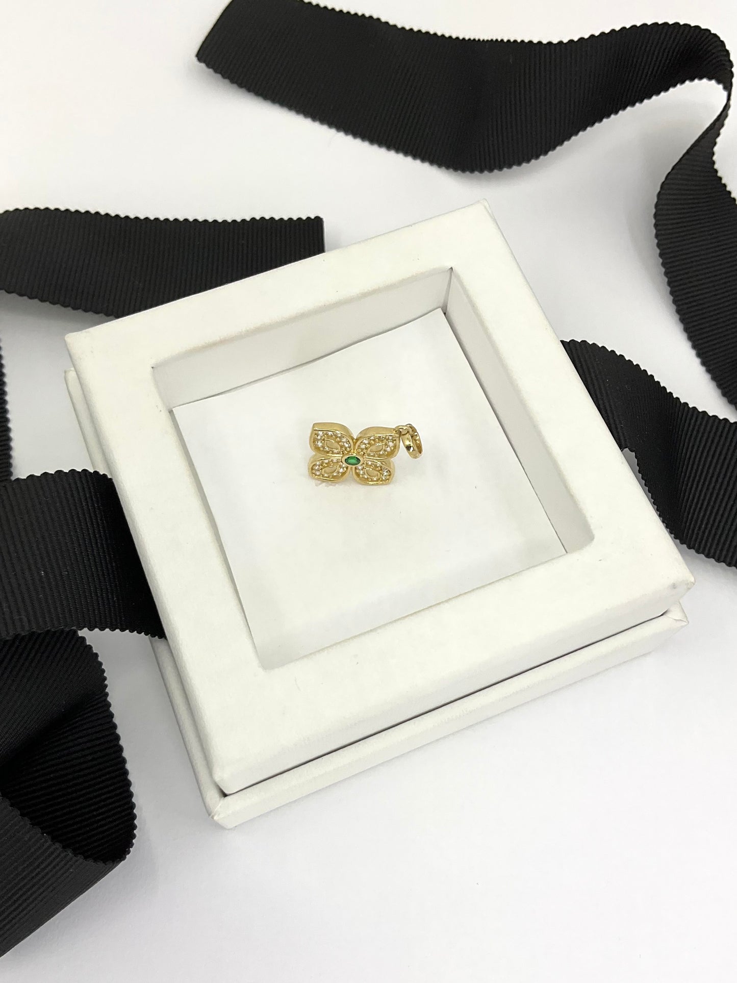 14k Solid Gold Flower Leaf Pendant
