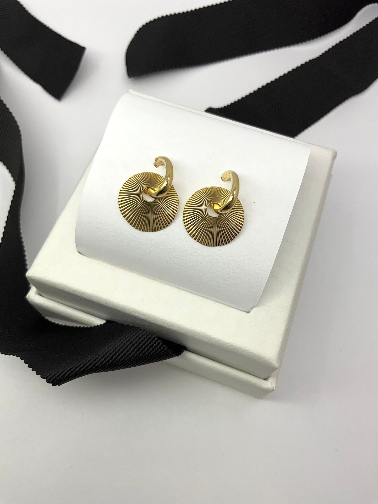 14K Solid Gold Sunburst Post Earrings