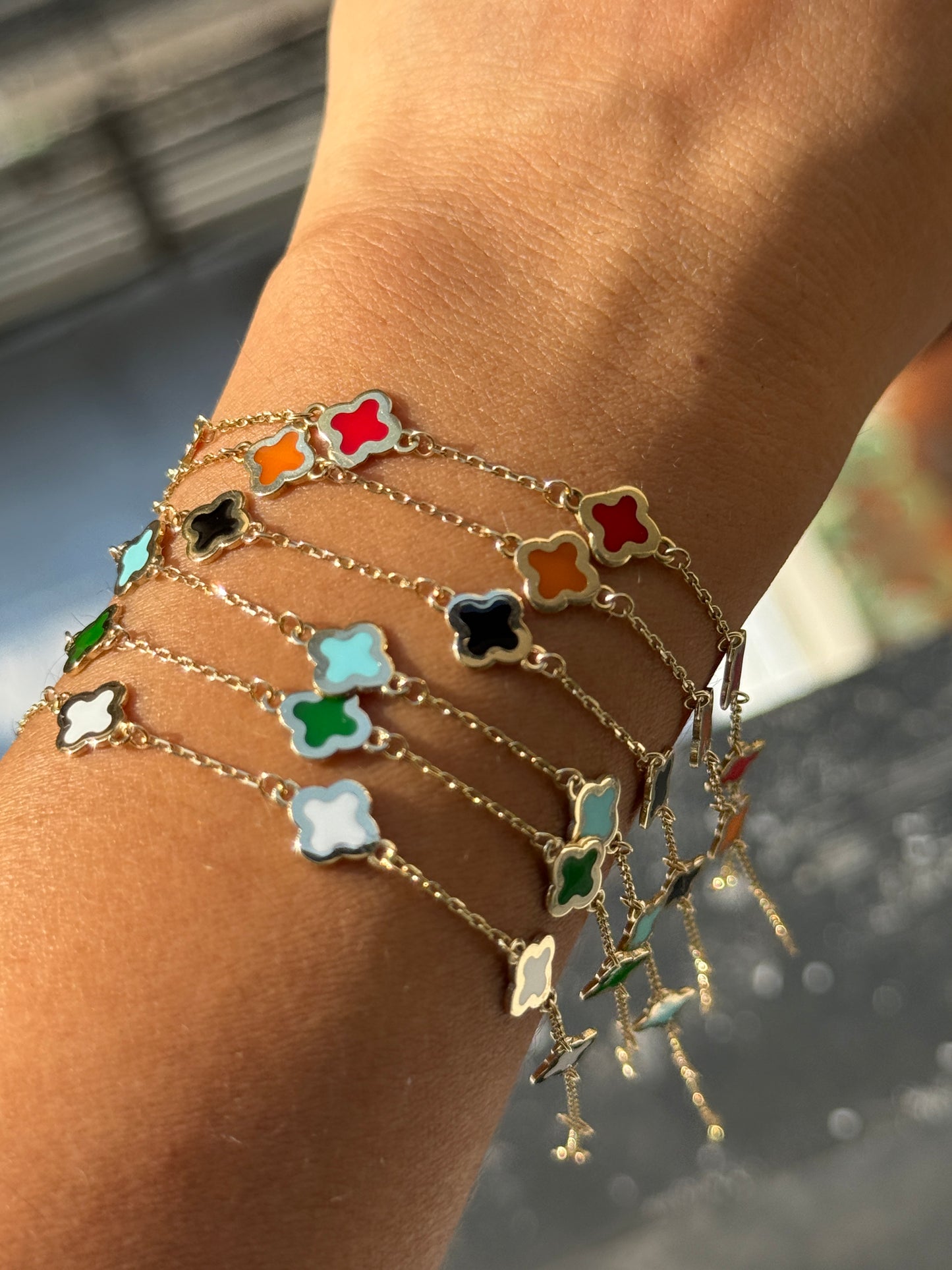 14K Gold Enamel Flower Bracelet