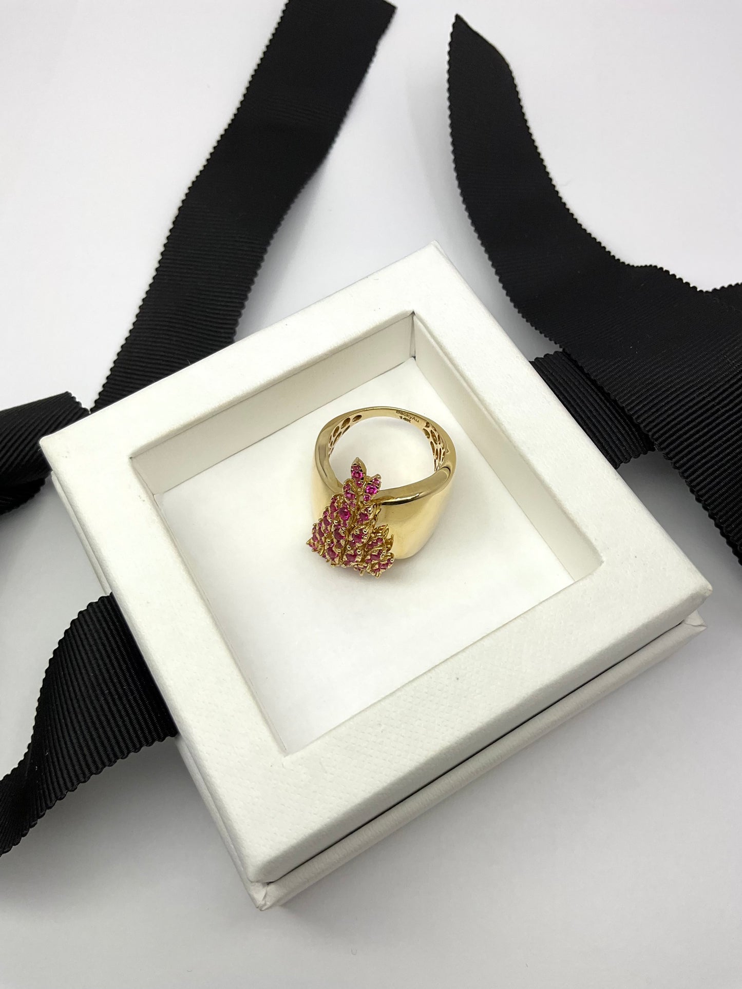 14KY Solid Gold Stellar Ring