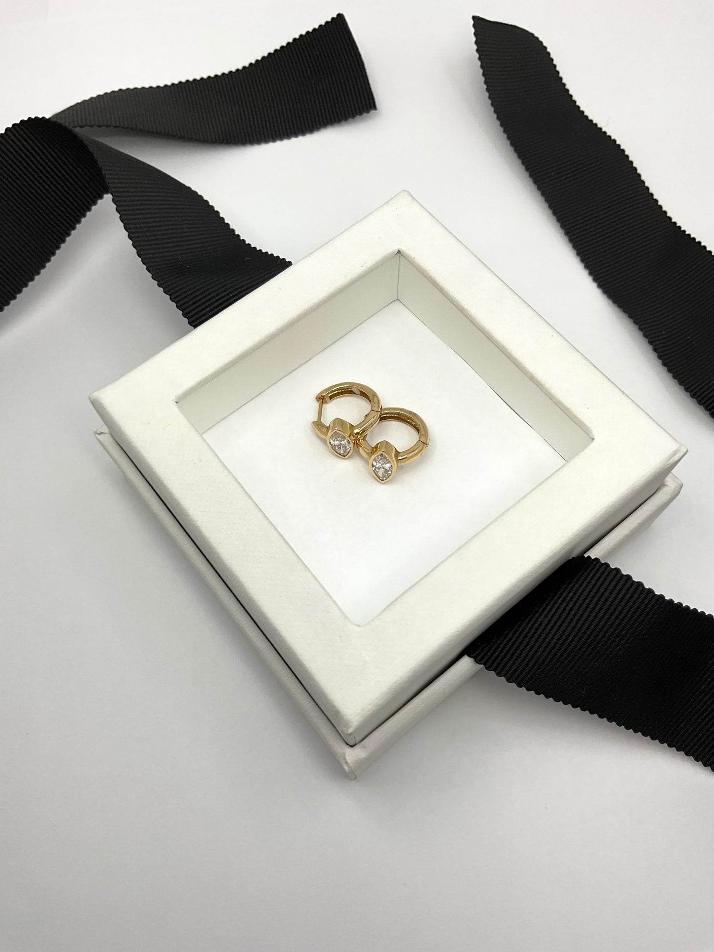 14K 1.00Ct Lab Grown Marquise Cut Diamond Huggie Earrings