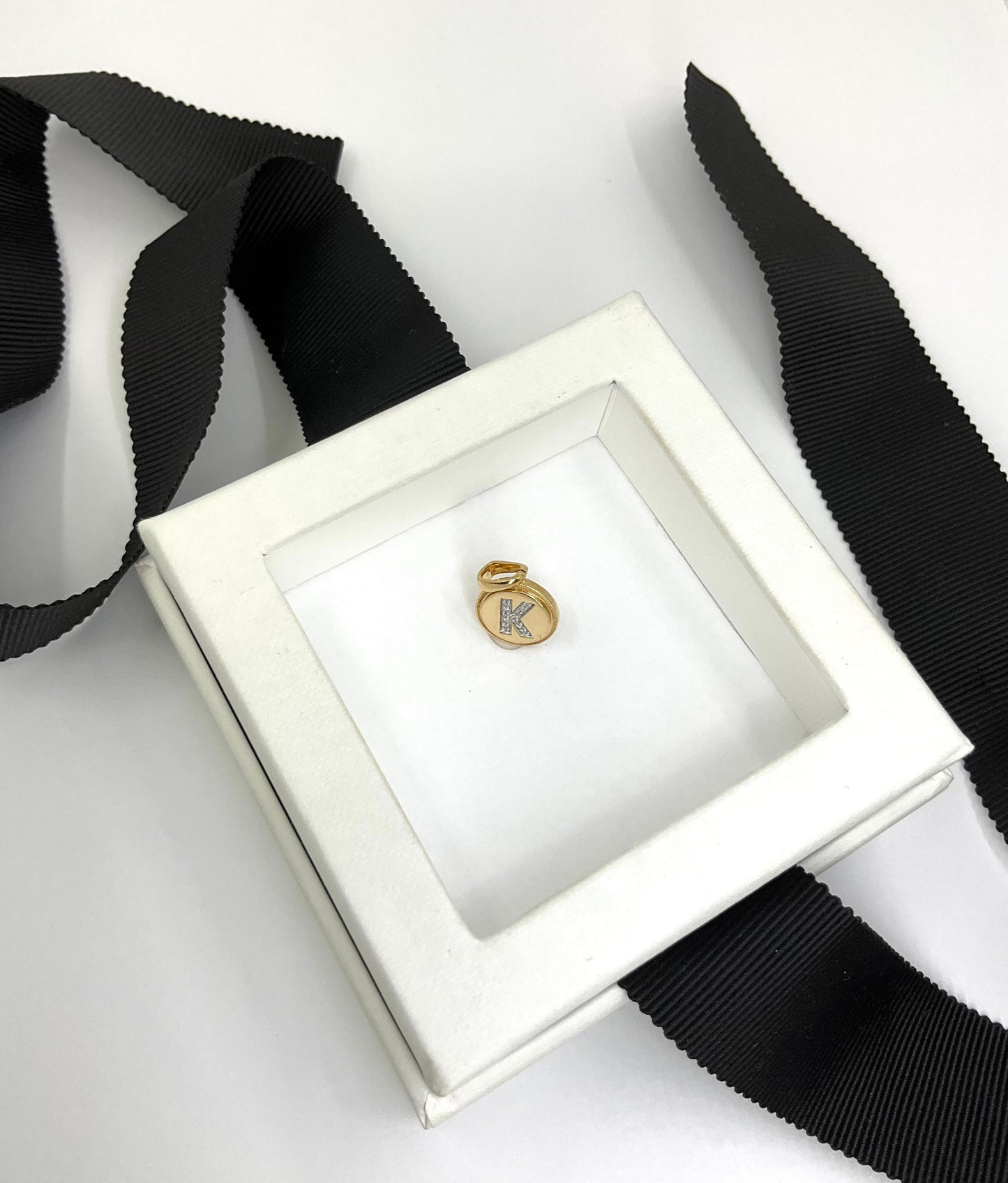 14KY Solid Gold Initial Pendant with Natural Diamonds