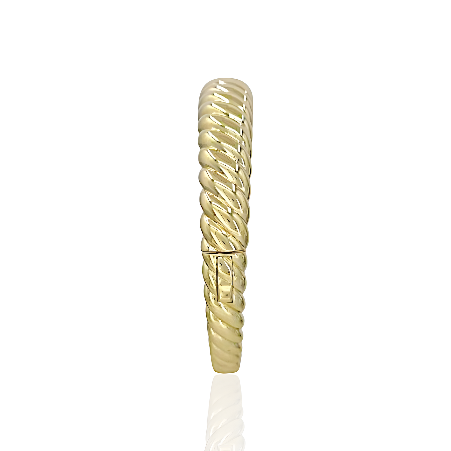 14K Gold Shell Shape Bangel