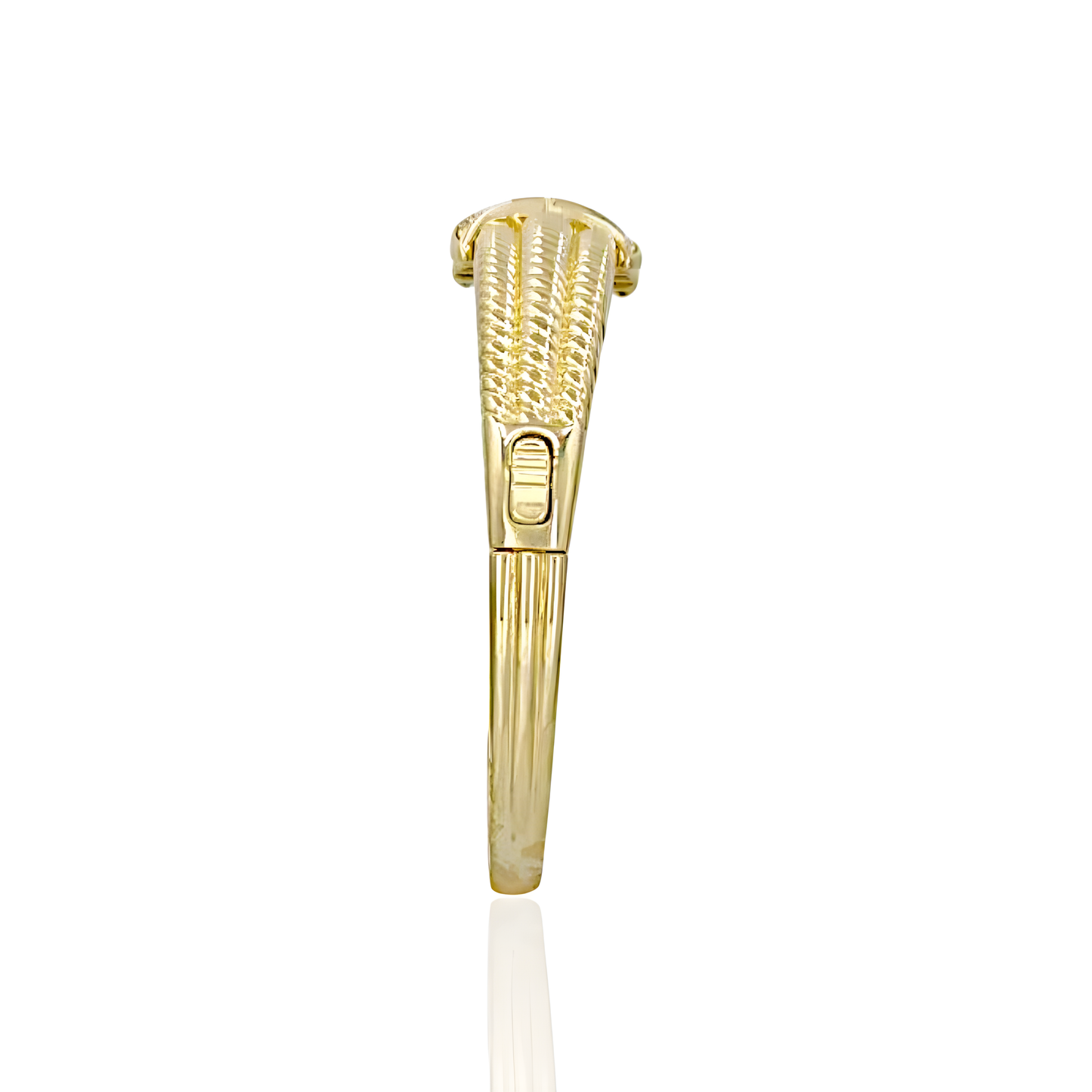 14K Gold Shell Shape Bangel with Stones