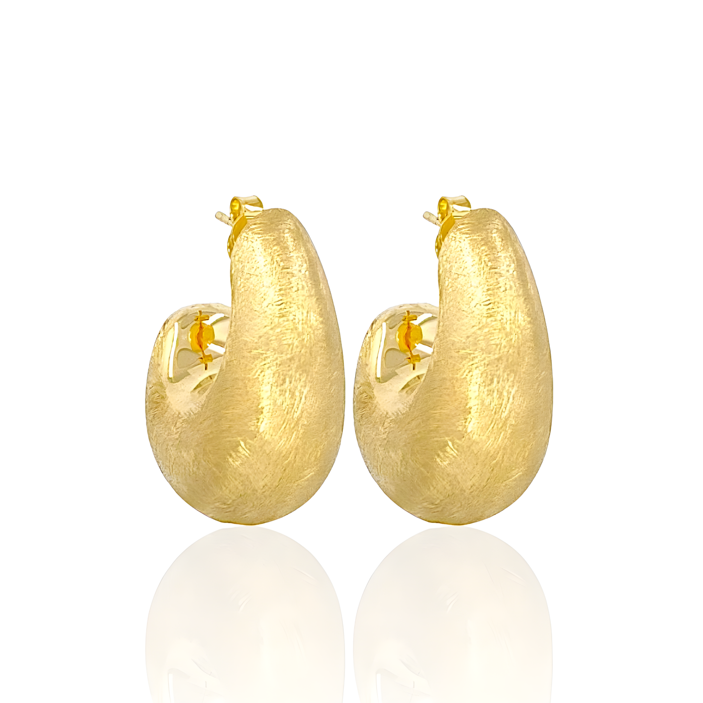 14K Gold Satin Finished Сashew Hoop Earrings