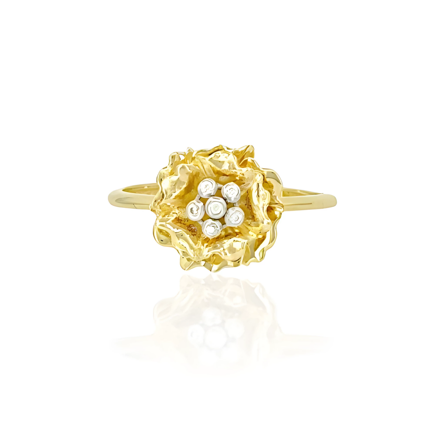 14K Gold Pretty Flower Ring