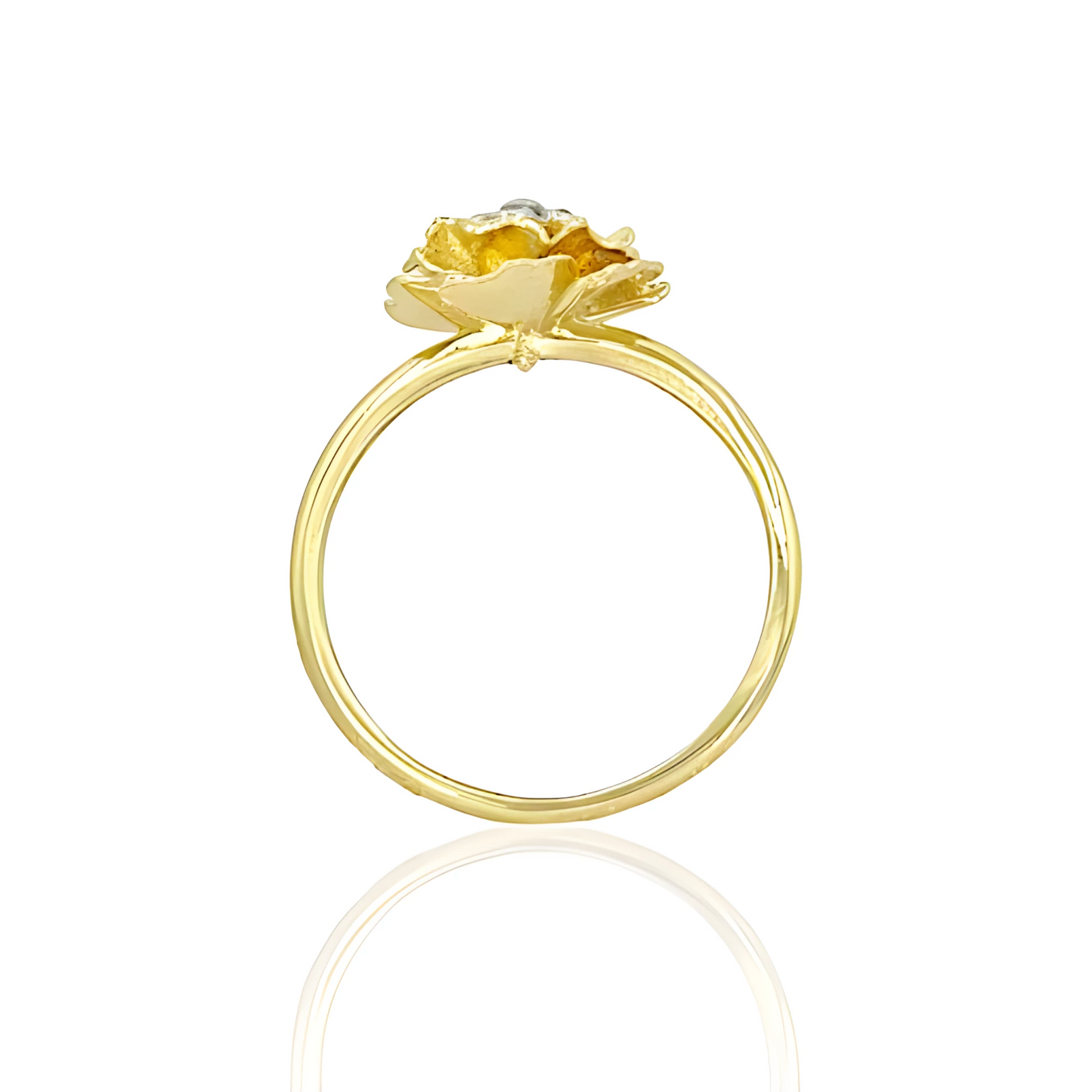 14K Gold Pretty Flower Ring