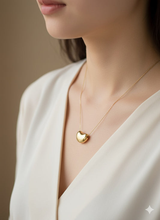 18K Gold Necklace with Puffed Bean Pendant on the chain 18”