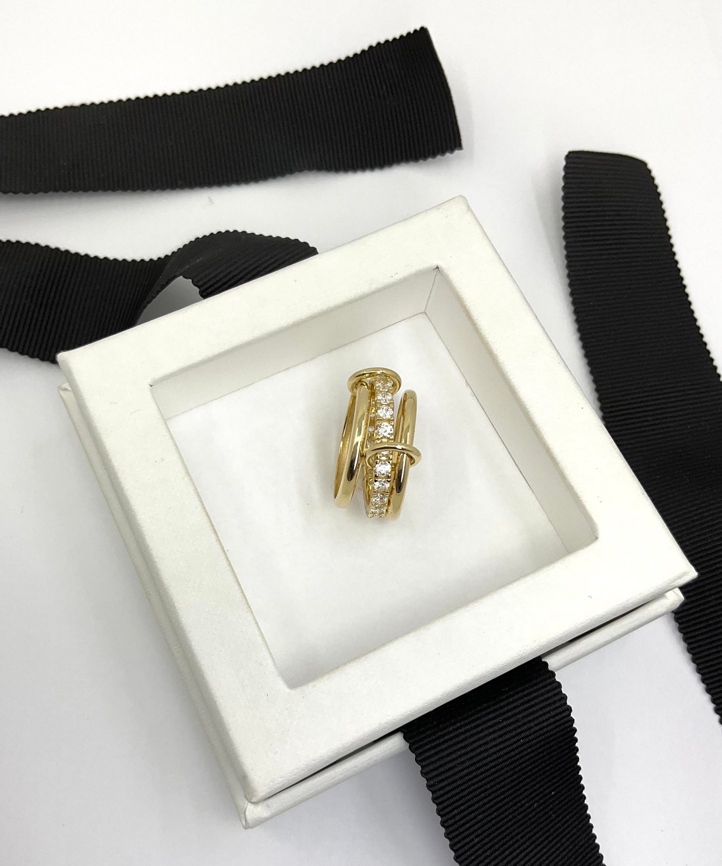 14ky 3 Solid Endless Ring with white topaz eternity band