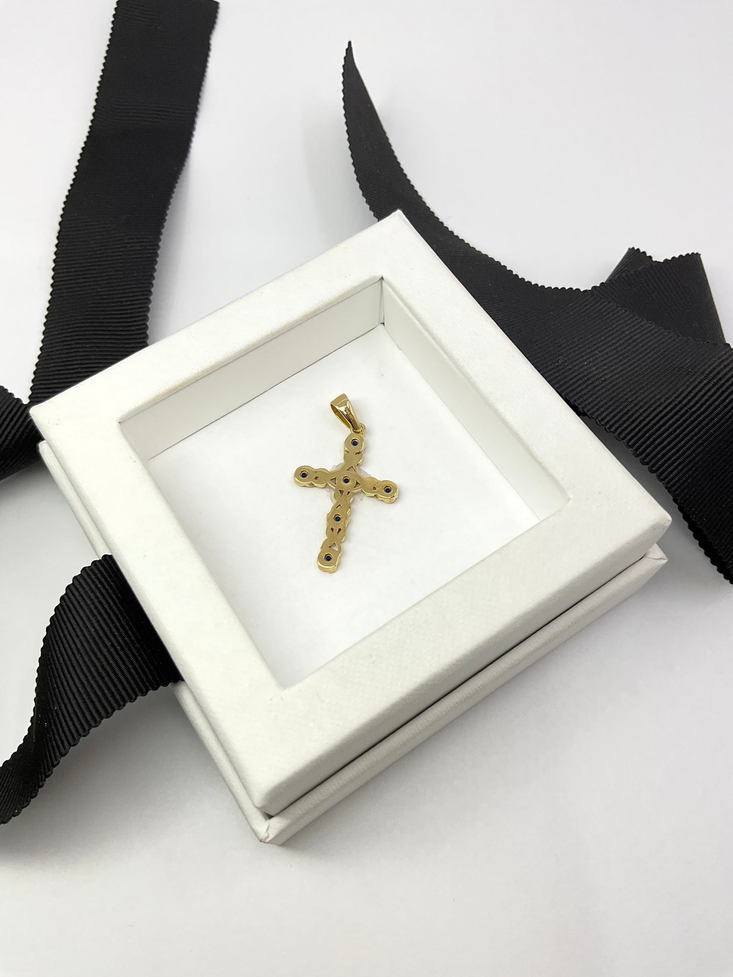 14KY Solid Gold Rose Cut Cross Pendant