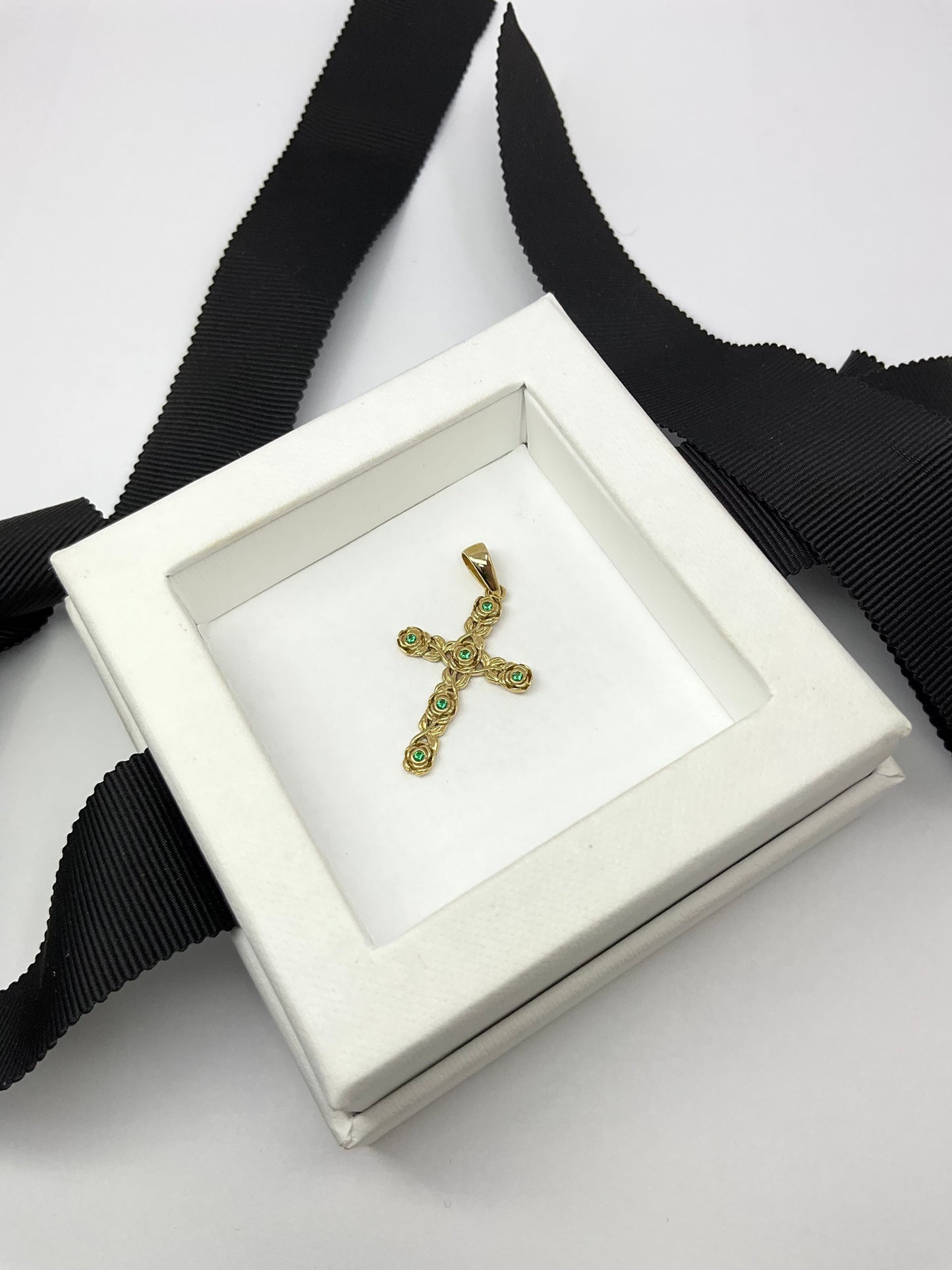 14KY Solid Gold Rose Cut Cross Pendant