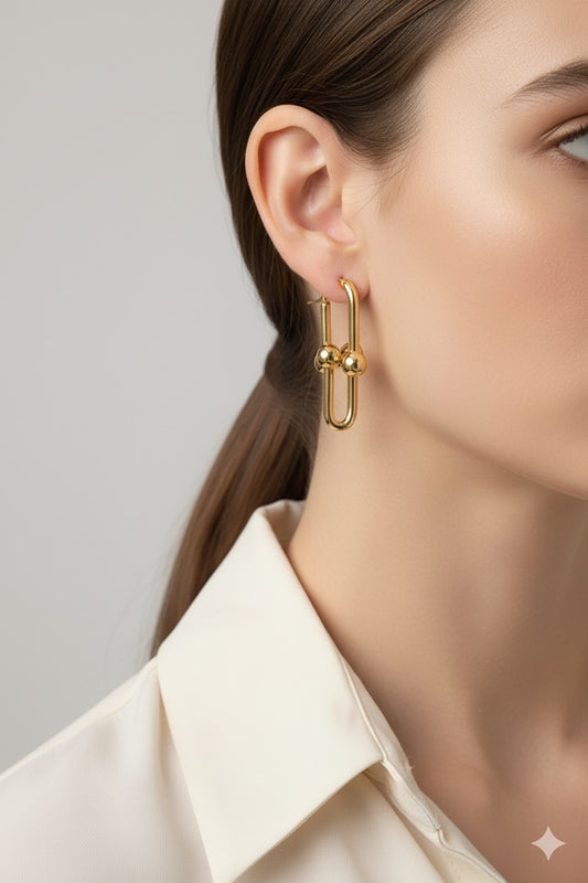18K Gold Horse Shoe Earrings