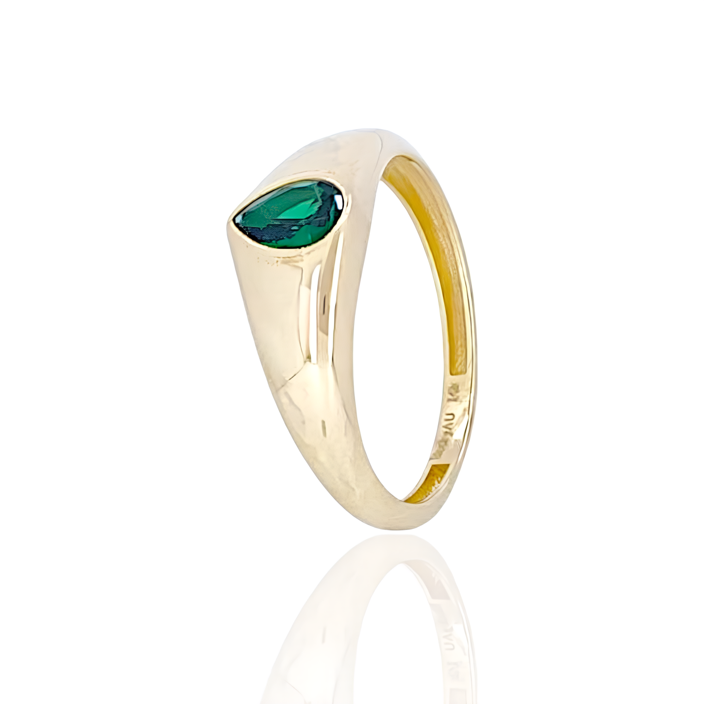 14K Gold Almond shape Stones Ring